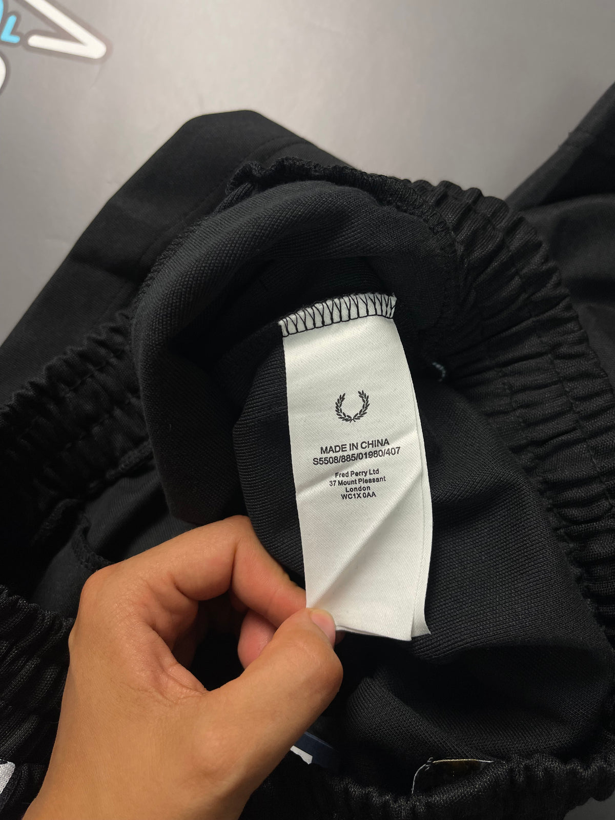 Fred Perry Šorc &mdash; Slika 4 od 4