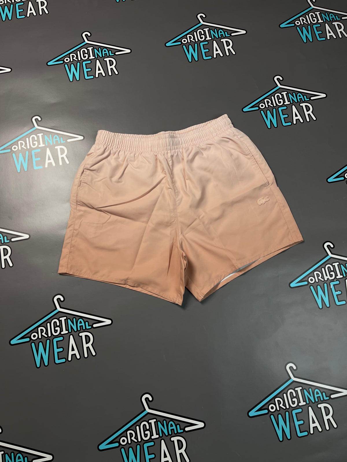 Lacoste “Peach” Šorc &mdash; Slika 2 od 3