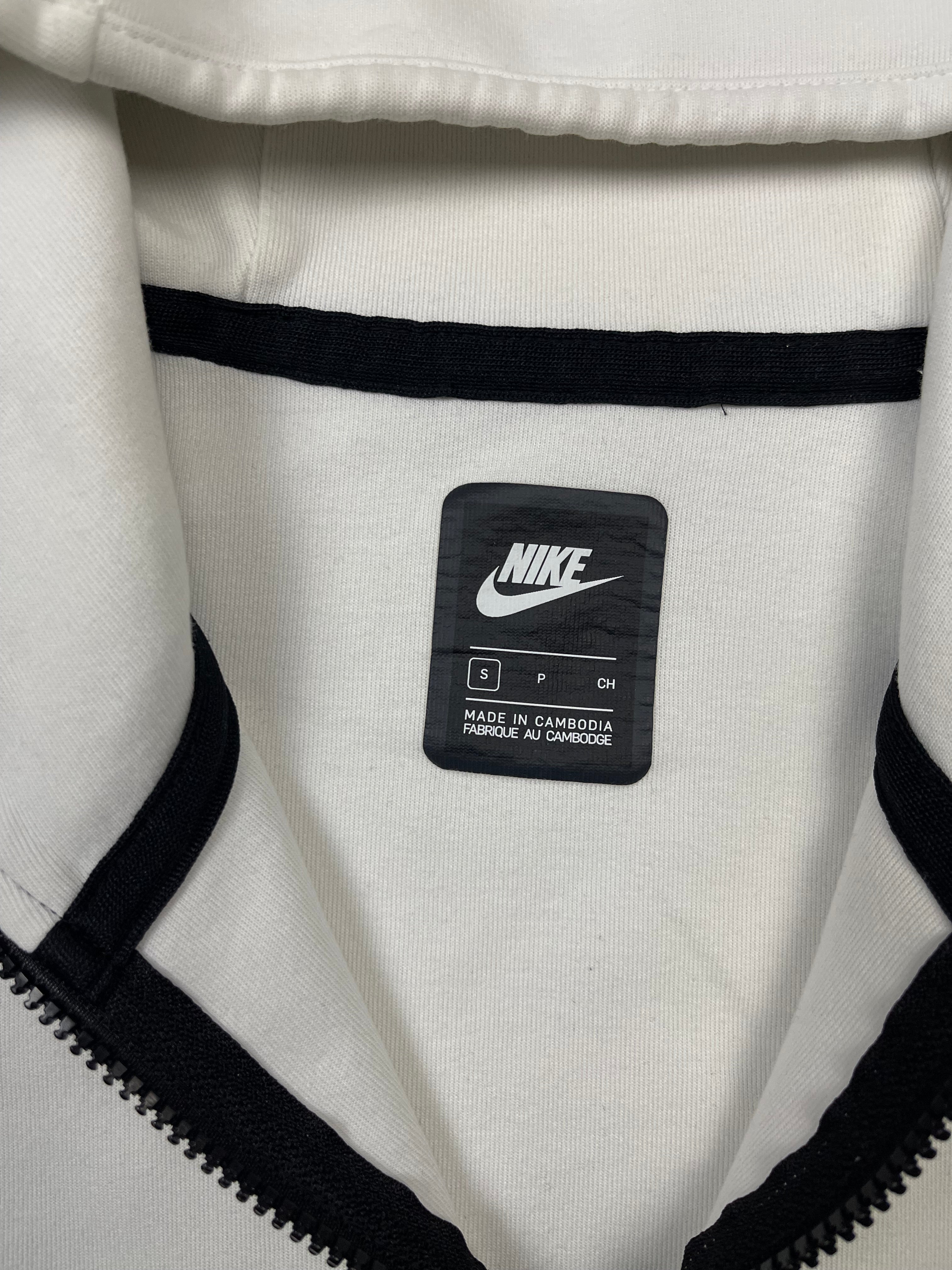 Nike Tech Fleece Duks