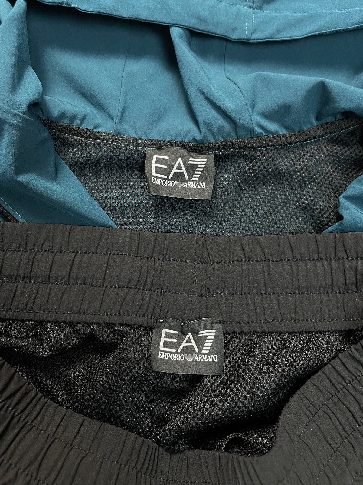 EA7 Komplet &mdash; Slika 3 od 4