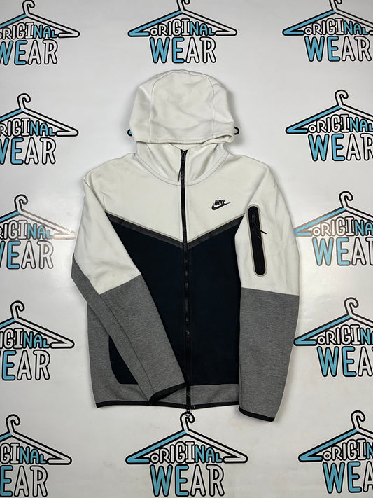 Nike Tech Fleece Duks