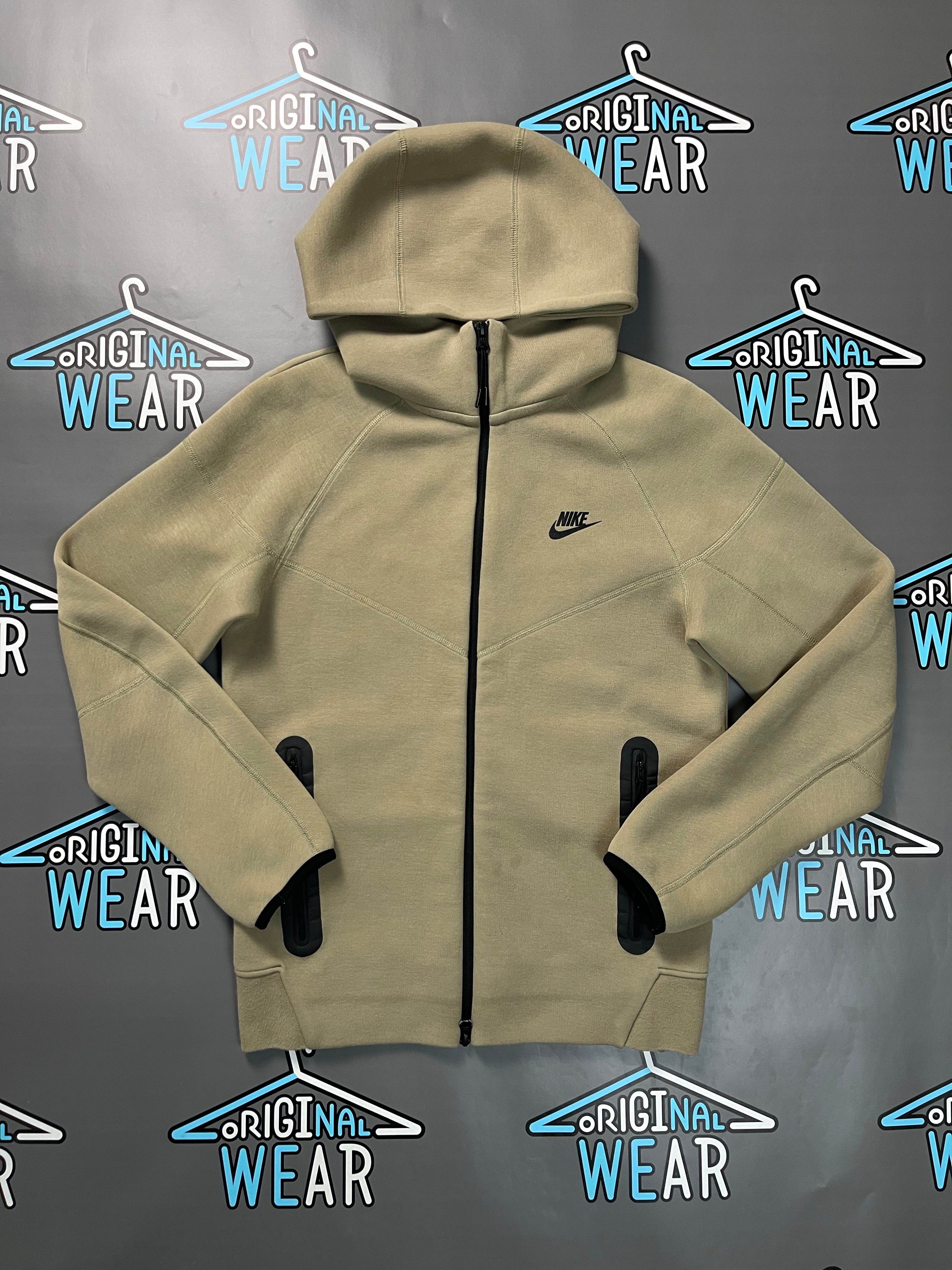 Nike Tech Fleece Duks
