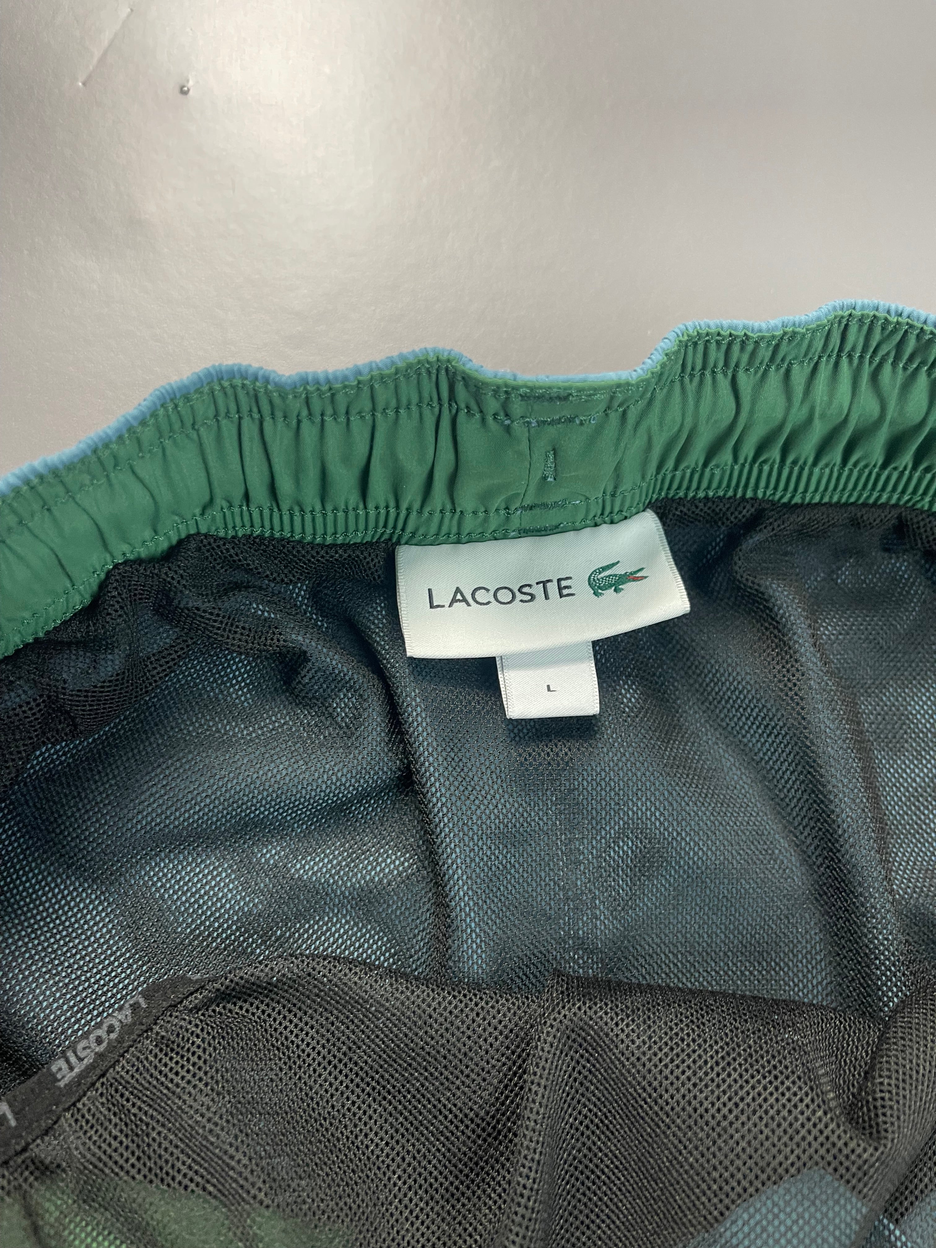 Lacoste Šorc