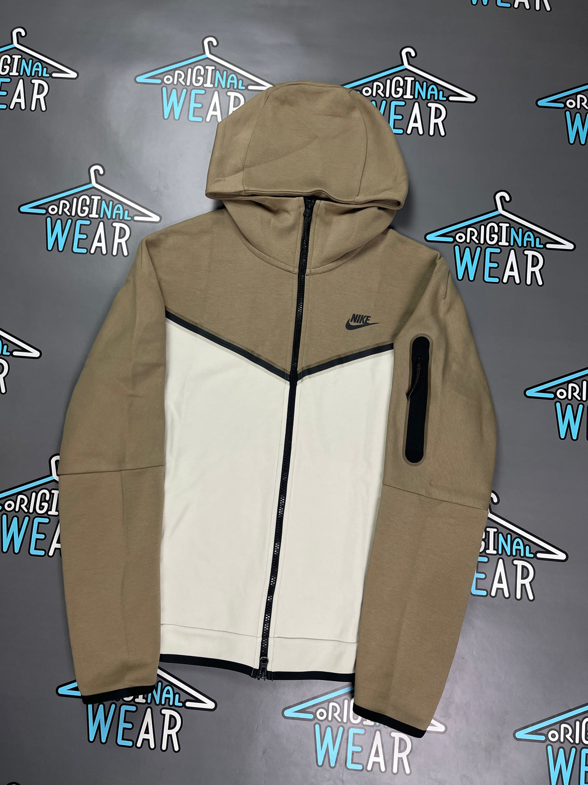 Nike Tech Fleece Duks &mdash; Slika 2 od 4